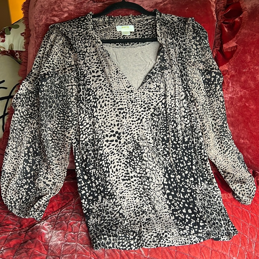 Maeve shirt Anthropologie MED